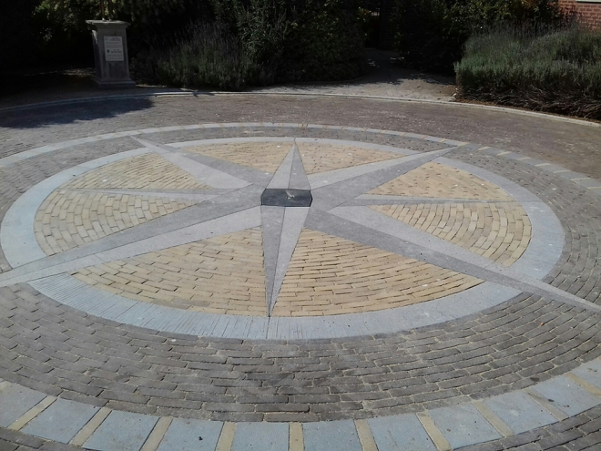 TRAVERSE - MERS LES BAINS Image 1