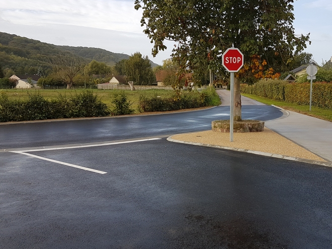 COMCOM LYONS ANDELLE Image 1