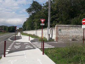 SAINT ÉTIENNE DU VAUVRAY - PISTE CYCLABLE