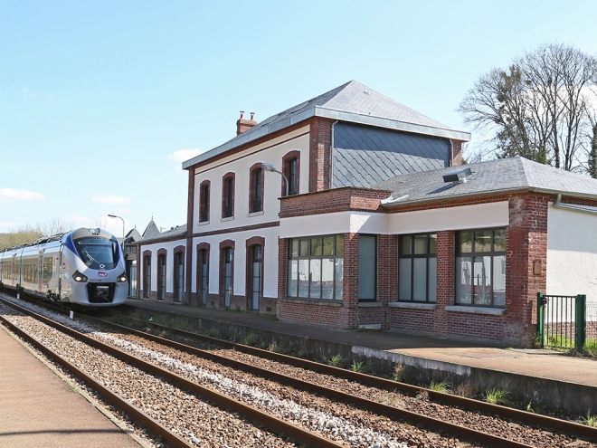 Gare de Cleres Image 1