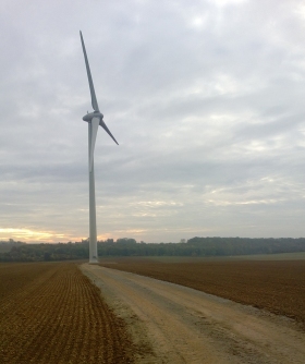 Parc éolien Coquelicot 1 : implantation de 8 éoliennes