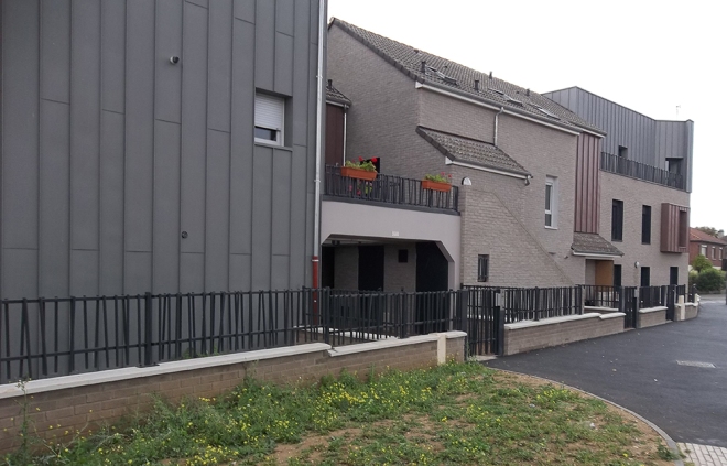 Réalisation de muret en brique (106 logements OPAC) Image 1