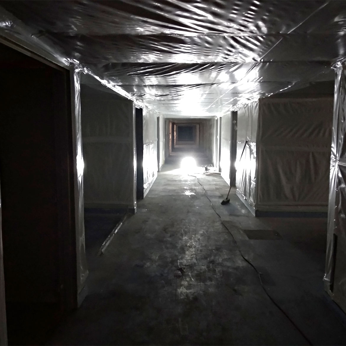 Confinement intérieur et extérieur